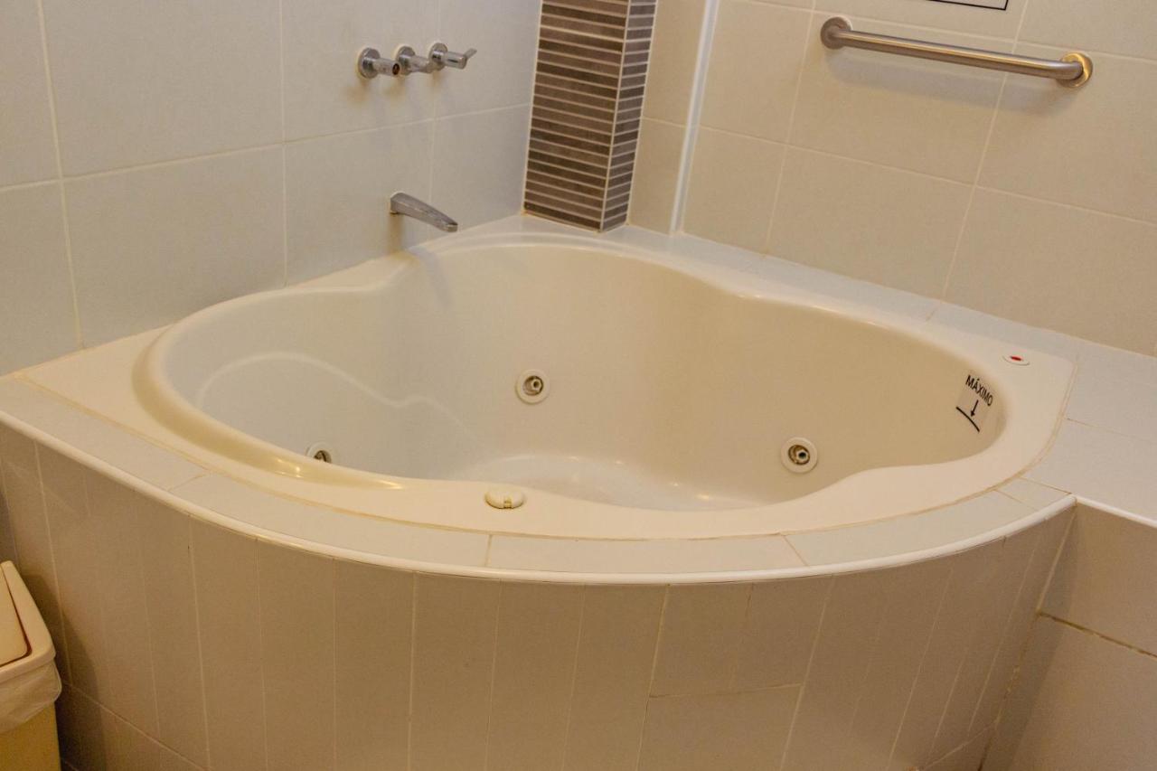 Hotel Mochiks Τσικλάγιο Εξωτερικό φωτογραφία